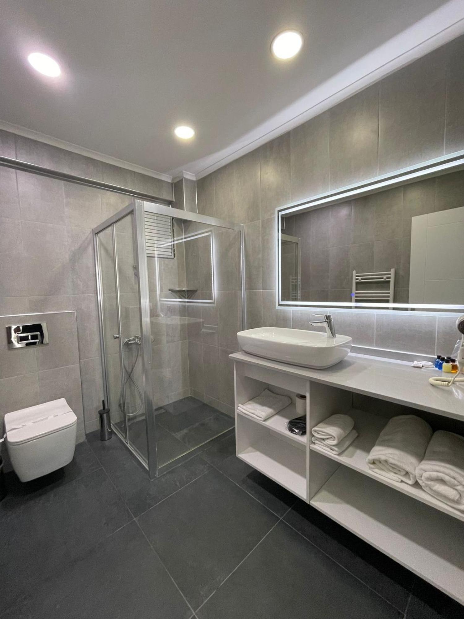 On4 Rooms & Suites Истанбул Екстериор снимка